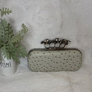 Knuckle-Handle Women's Clutch Ivory Ostrich Style